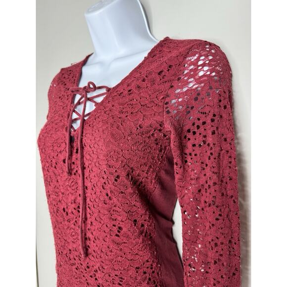 Hollister Y2K Womens Crochet Lace Long Sleeve Top S Burgundy Boho V-Neck Tie - Picture 2 of 12